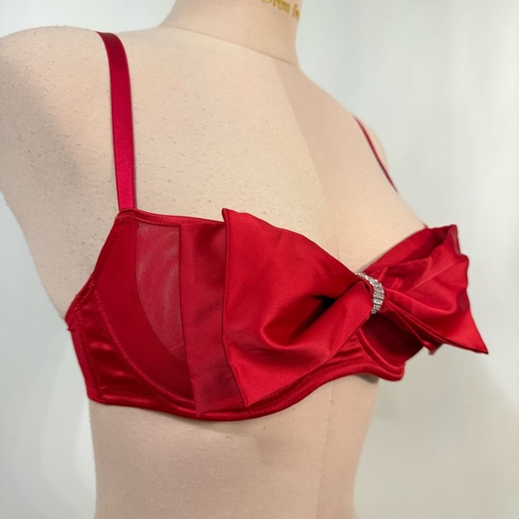 Victoria’s Secret Bling Rhinestone Bra 34D Red - Picture 3 of 6